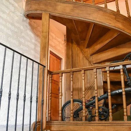 Lejlighed Bright And Charming Flat At The Heart Of