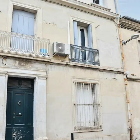 Lejlighed Bright And Charming Flat At The Heart Of *